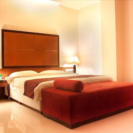 Sara Regency Hotell Kumbakonam Eksteriør bilde