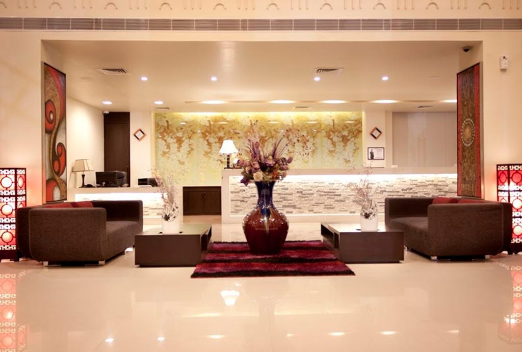 Sara Regency Hotell Kumbakonam Eksteriør bilde