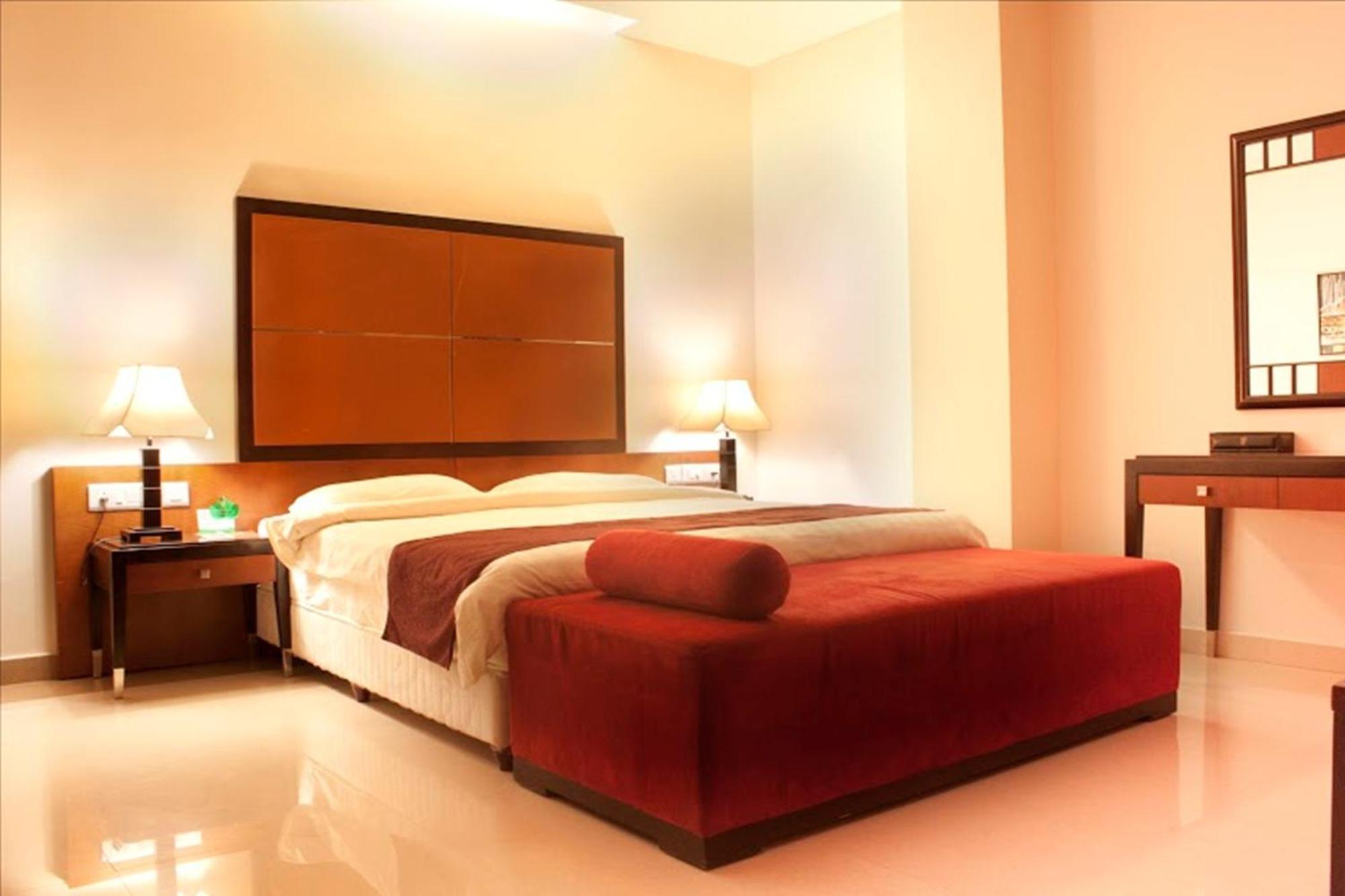 Sara Regency Hotell Kumbakonam Eksteriør bilde