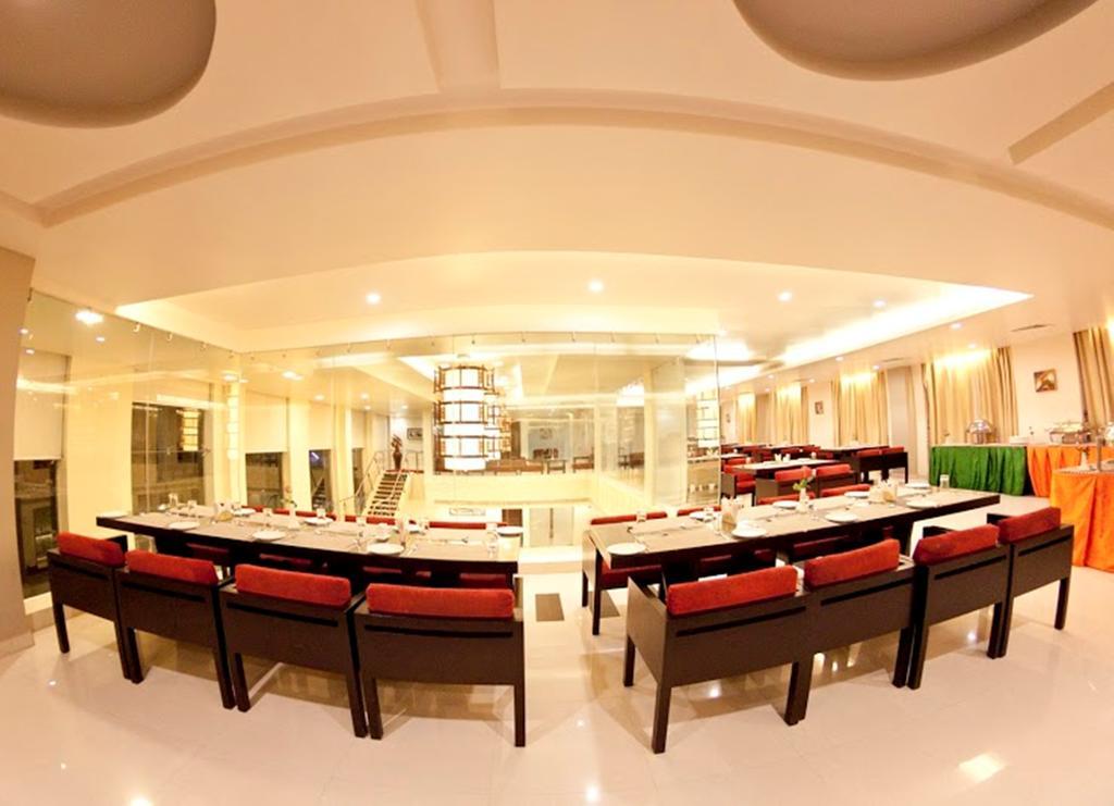 Sara Regency Hotell Kumbakonam Eksteriør bilde