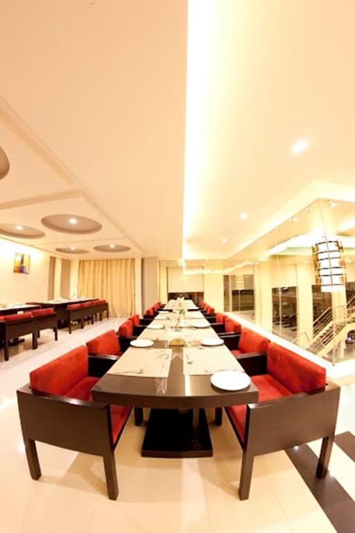 Sara Regency Hotell Kumbakonam Eksteriør bilde