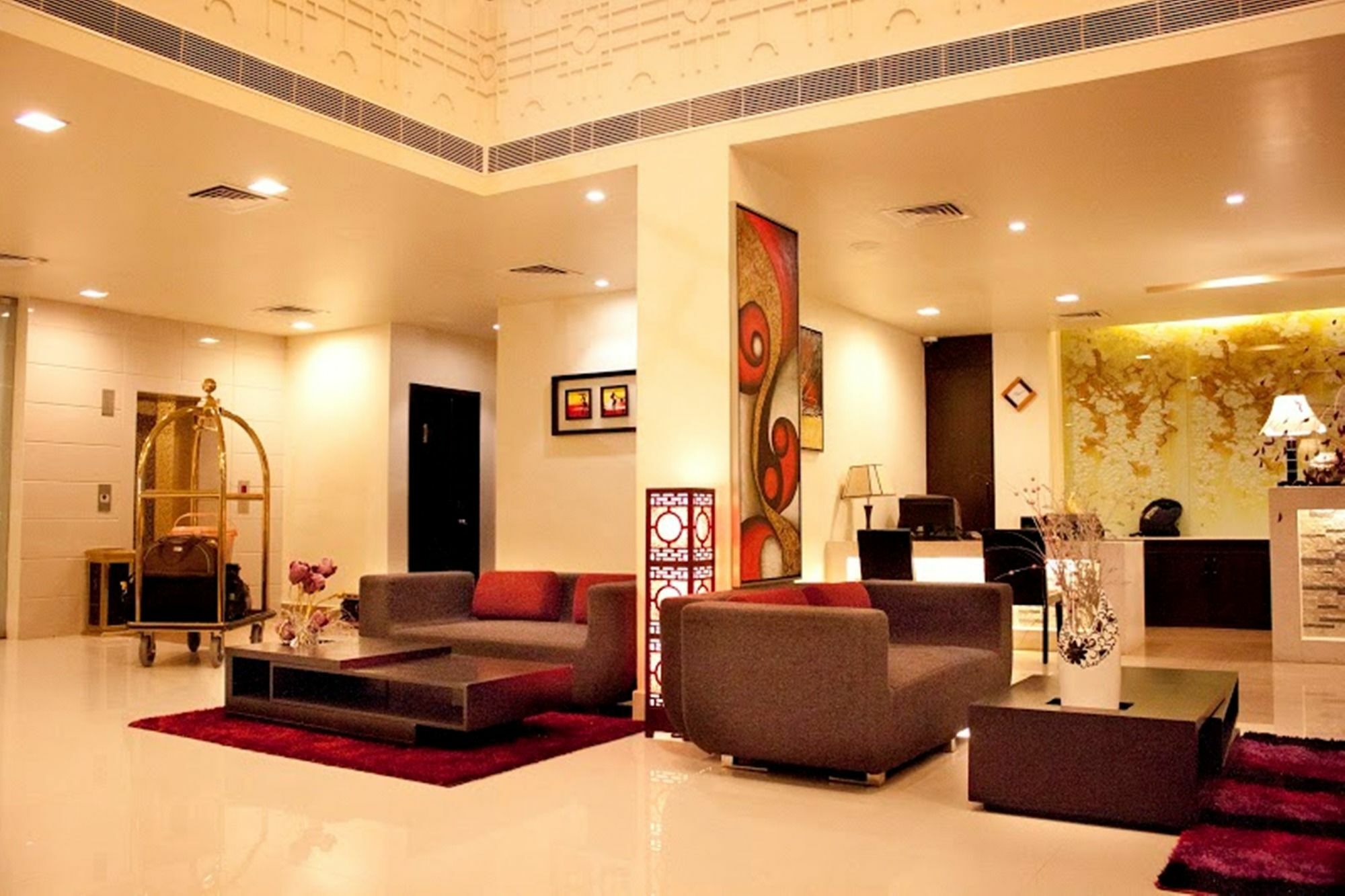 Sara Regency Hotell Kumbakonam Eksteriør bilde